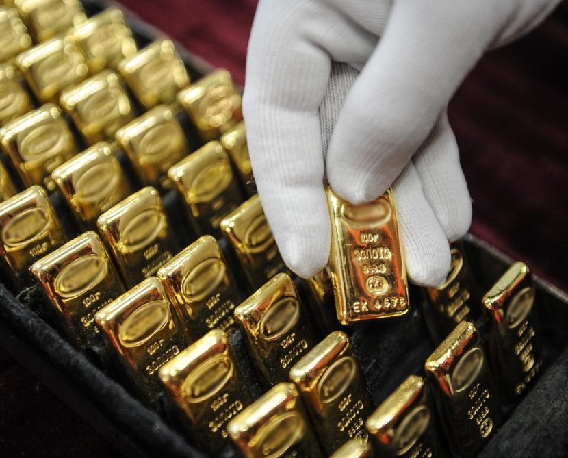 الذهب يتجه لتحقيق مكسب أسبوعي بنسبة 2.6%