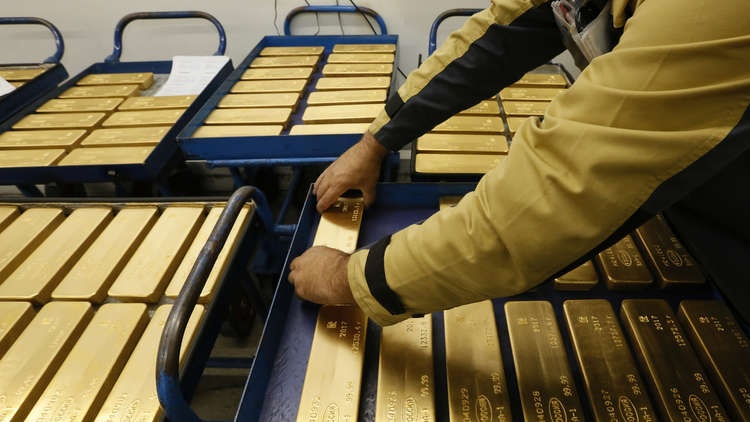 صندوق النقد : الإمارات زادت حيازاتها من الذهب إلى 51.4 طن في نوفمبر 