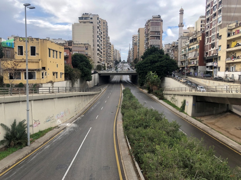   لبنان يدخل إقفالا عاما جديدا لمواجهة كورونا 