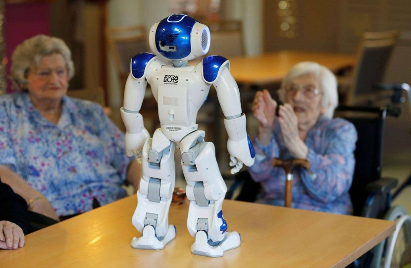 الجائحة تزيد الإقبال على روبوتات المرافقة المنزلية