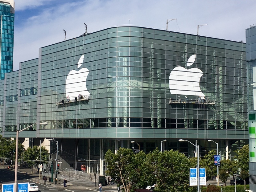 "أبل" تهيمن على أكثر من 23 % من سوق الهواتف الذكية العالمية 