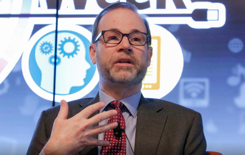 ستيفن أدلر رئيس تحرير رويترز يتقاعد بعد عقد من قيادة وكالة الأنباء العالمية