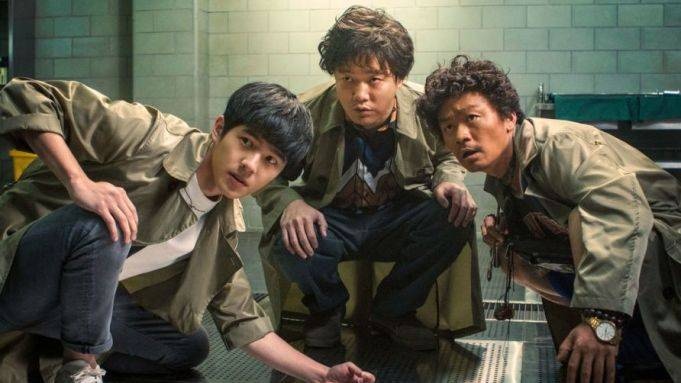 إيرادات دور السينما الصينية تحقق رقما قياسيا