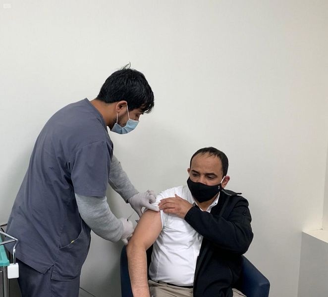 تدشين مركز لقاحات كورونا في تبوك