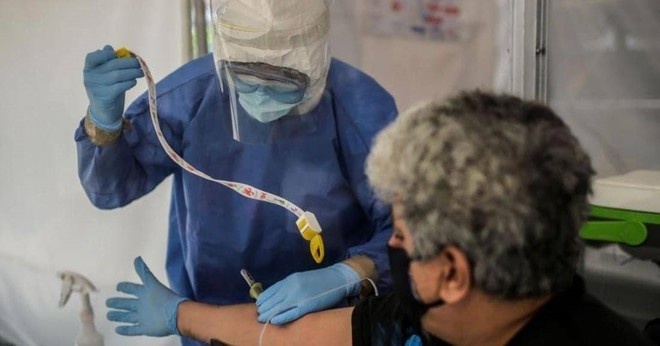 دراسة : المتعافون من كوفيد لديهم حماية 6 أشهر على الأقل