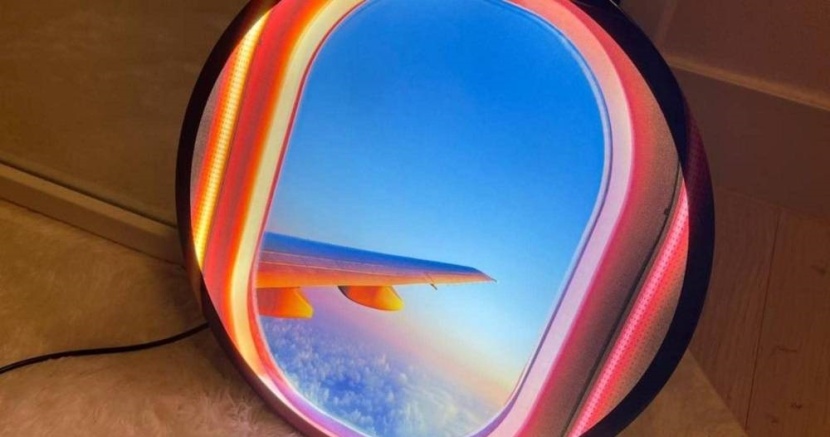 مصباح على شكل نافذة .. حيلة كورية تمنح تجربة الطائرة