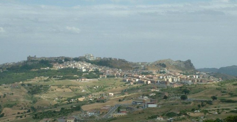 إيطاليا .. تملك منزلا بيورو واحد واحصل على 30 ألف دولار