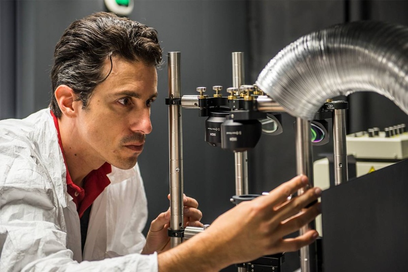 «كاوست»: تطوير مادة تعزز كفاءة الخلايا الشمسية