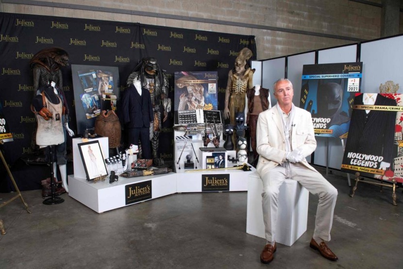 مزاد لوس أنجلوس يطرح 800 قطعة سينمائية للبيع