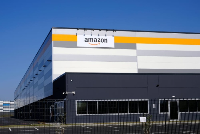 "أمازون" تعلن عن أول مشروعاتها للطاقة المتجددة في سنغافورة 