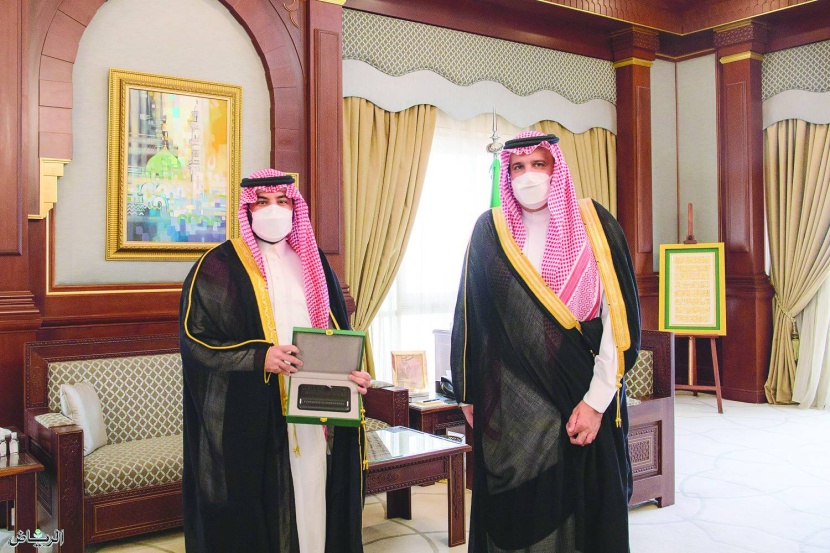 أمير المدينة ينوه بالمصحف الإلكتروني للمكفوفين .. يخدم 8 ملايين مسلم