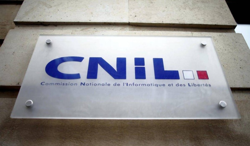 فرنسا تحقق في انتهاك «كلوب هاوس» خصوصية المستخدمين