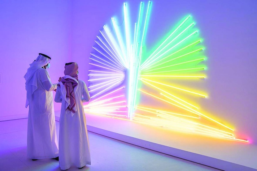 الرياض تضيء بألوان الإبداع