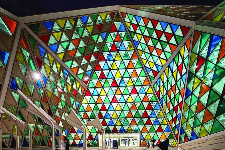 الرياض تضيء بألوان الإبداع