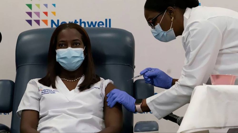 جدل في كينيا على أولوية التطعيم