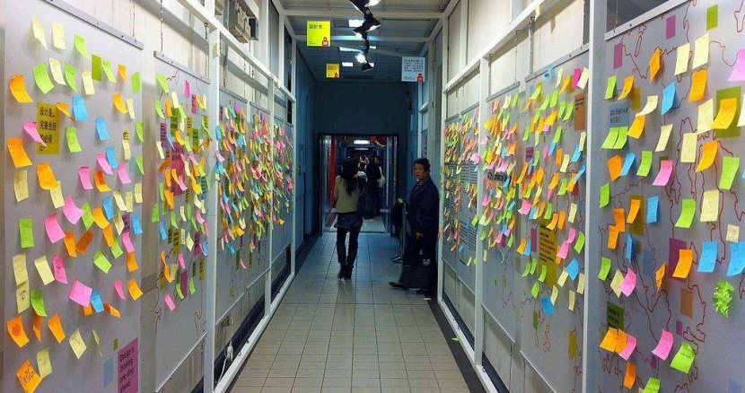 استخدام الورق يحفز الذاكرة أكثر من الهواتف الذكية