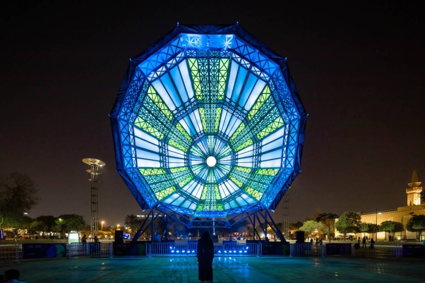 تفاعلا مع "نور الرياض" .. الطرق والساحات تتزين فرحا بزوارها