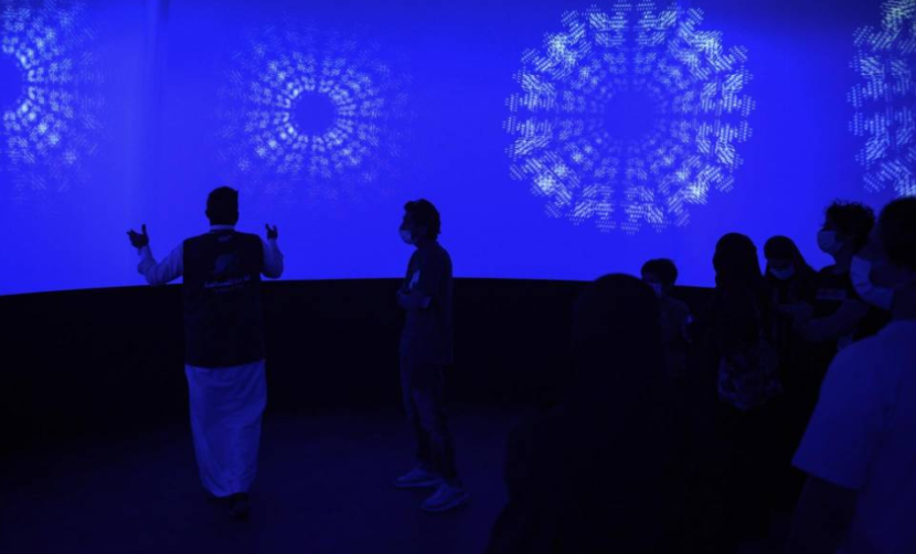 نور الرياض .. "الأزرق اللانهائي"  في تجربة تفاعلية