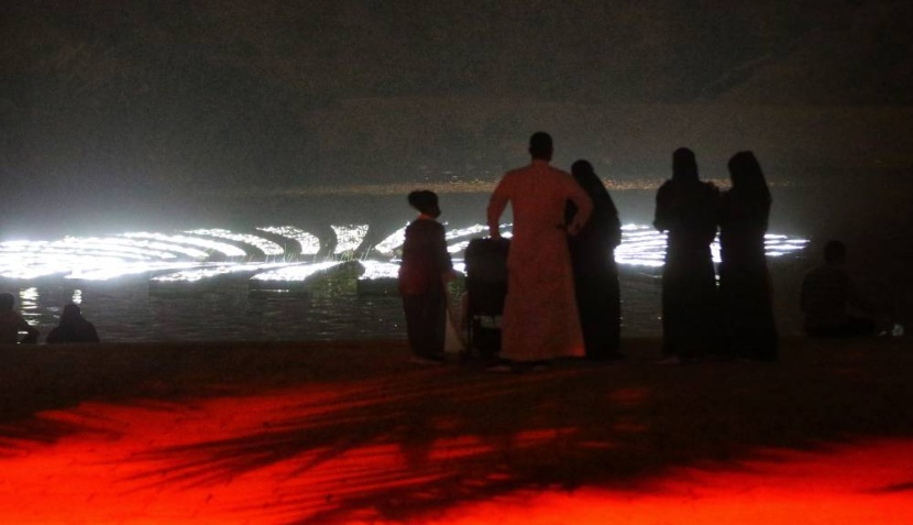 «ثقب الوهم» يضيء جنبات وادي نمار في «نور الرياض»