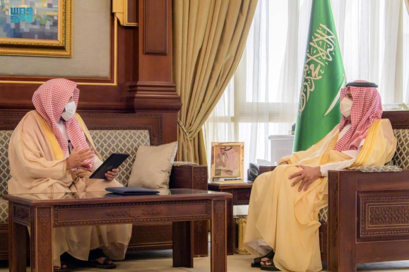 أمير المدينة يدشن حملة للتوعية بالأمن الفكري وبيان أهميته