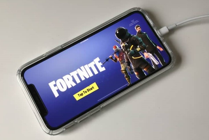 مطورو لعبة "فورتنايت" يتقدمون بشكوى ضد "آبل" بسبب الاحتكار