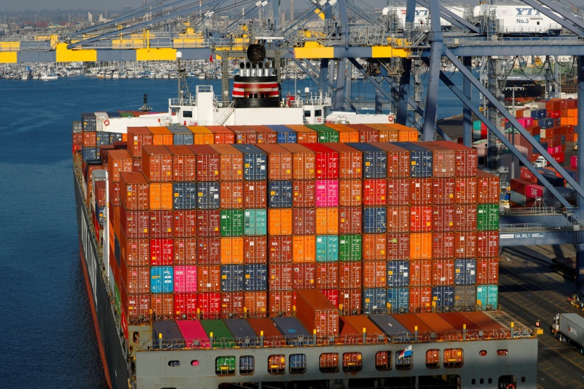 عجز التجارة الأمريكي يرتفع 1.9% في يناير إلى 68.2 مليار دولار