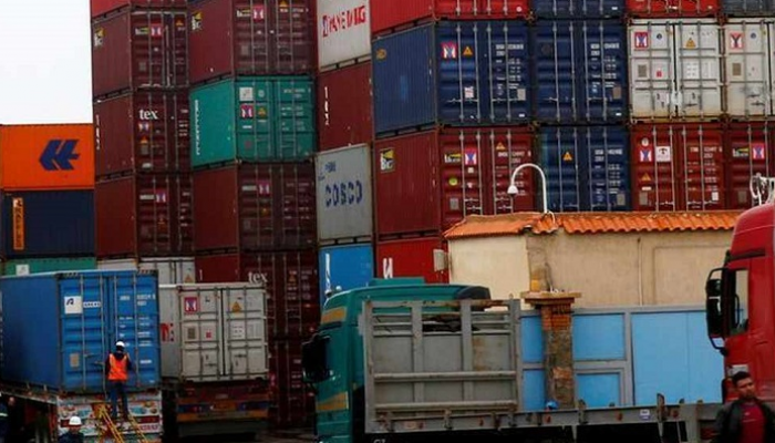 انكماش عجز الميزان التجاري لمصر 14% في ديسمبر 