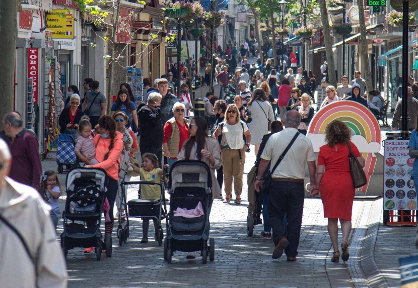 لقاح كورونا يحول جبل طارق إلى واحة .. جميع السكان حصلوا عليه