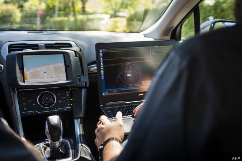 فهم سلوكيات ذبابة الفاكهة يقود إلى تطوير السيارات ذاتية القيادة