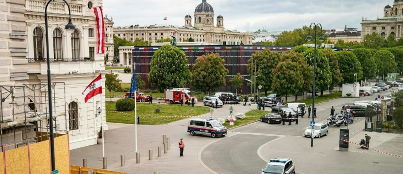 بسبب نشر صورة للوجبة المفضلة لهتلر.. تغريم وسجن شرطي نمساوي