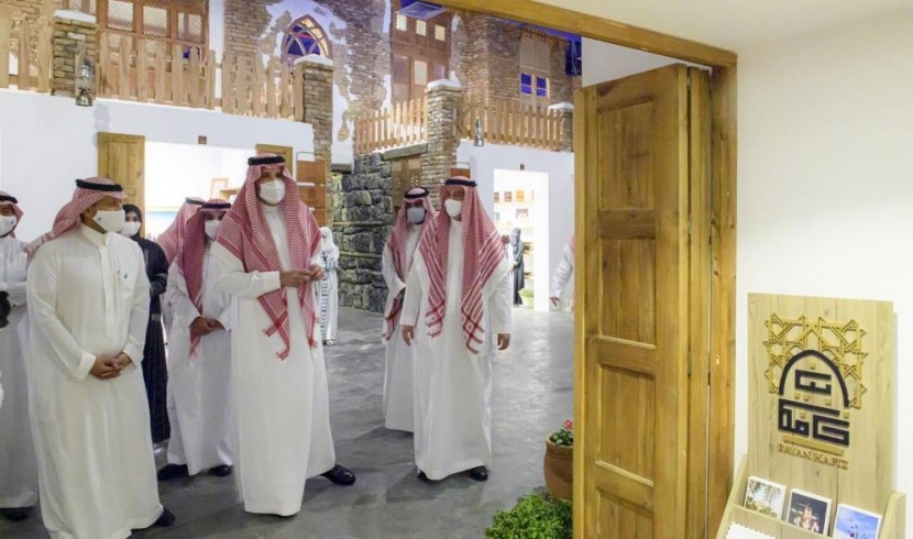 ‏الأمير فيصل بن سلمان يدشن مشروع "العينية وسوق سويقة"