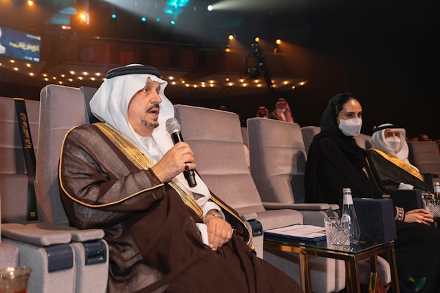 نيابة عن ولي العهد.. أمير الرياض يكرم الفائزين بالجوائز الثقافية الوطنية