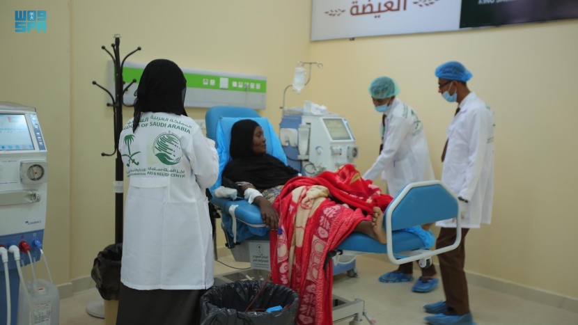 بدعم من مركز الملك سلمان للإغاثة.. مركز الغسيل الكلوي بمحافظة المهرة يواصل تقديم خدماته الطبية