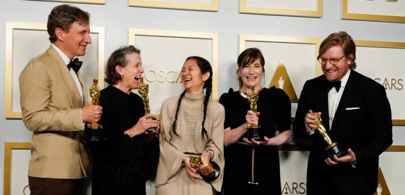 «أرض الرحل» يحصد «الأوسكار» .. والنساء يستحوذن على نصيب الأسد