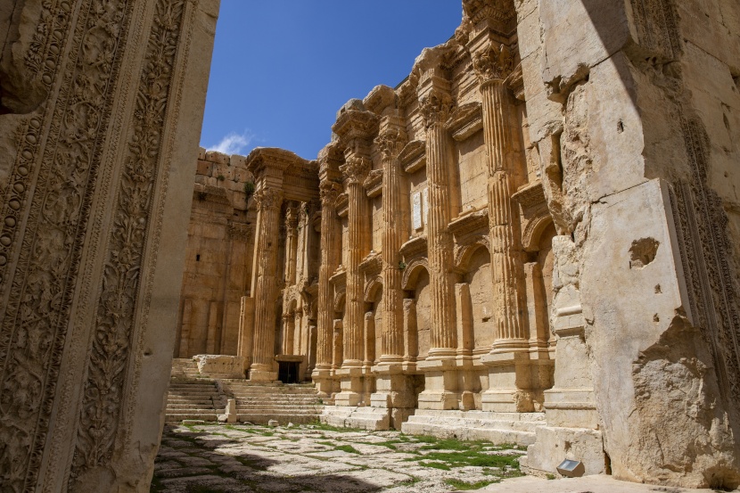 قلعة بعلبك في لبنان خالية من السياح إثر القيود المفروضة على السفر بسبب كورونا. 
