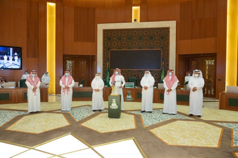 جامعة «المؤسس» تكرم الفائزين في الملتقى العلمي .. وتستحدث مسار «الجائحة»