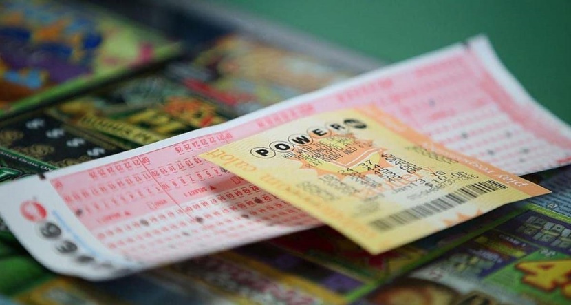 امرأة تخسر 26 مليون دولار بسبب غسيل ملابسها