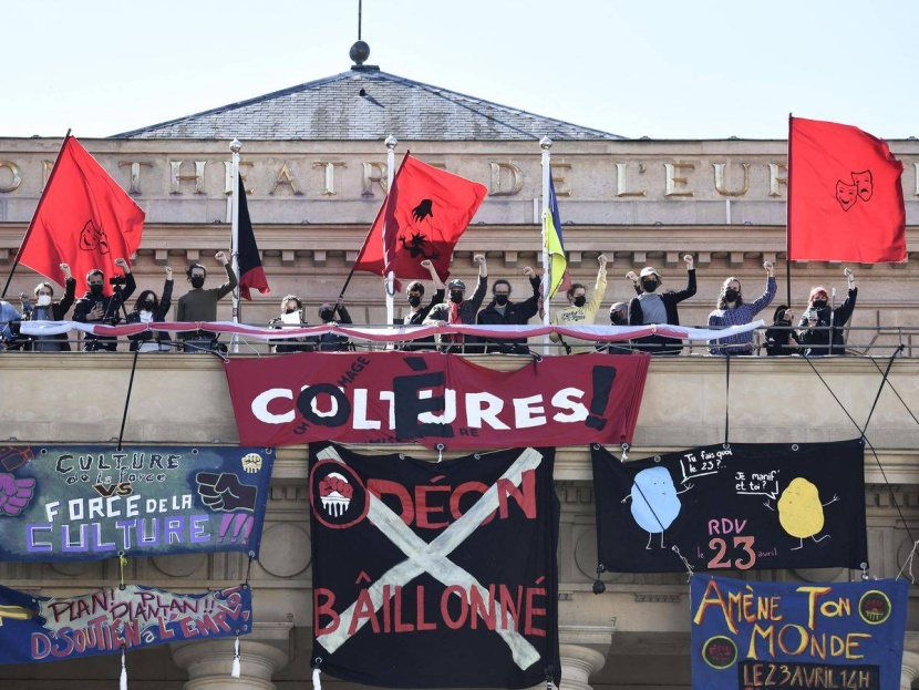 فنانون ينهون احتلال مسرح أوديون في باريس