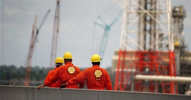 إلزام شركة "شل" بخفض انبعاثاتها الكربونية بنسبة 45% خلال 10 سنوات