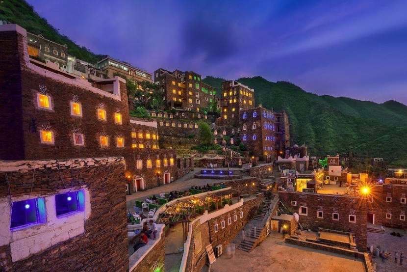 «السياحة» تطلق برنامج صيف السعودية 2021