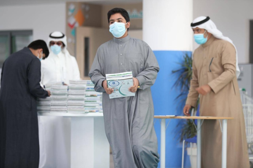 خطة للتحول إلى المناهج الرقمية واستبدال الكتب الورقية بأجهزة ذكية