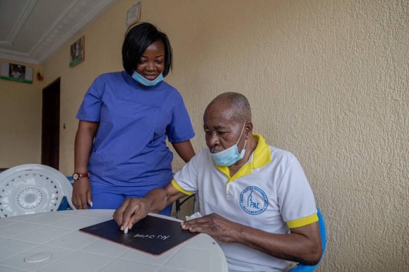 دور المسنين ترف نادر في الكاميرون