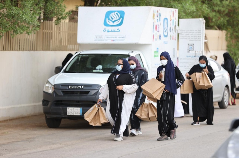 "أحياها" و"كسوة" يتحالفان لإسعاد 500 أسرة متعففة في العيد