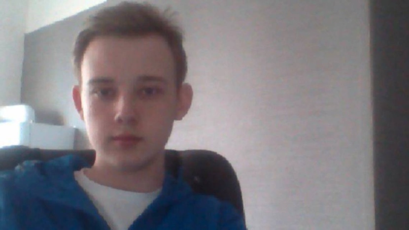 توقيف بريطاني اخترق 130 حسابا على «تويتر» لمشاهير