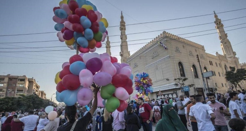 رغم استمرارية نجاحها .. شركات فنية تتوقف عن تقديم أغاني العيد