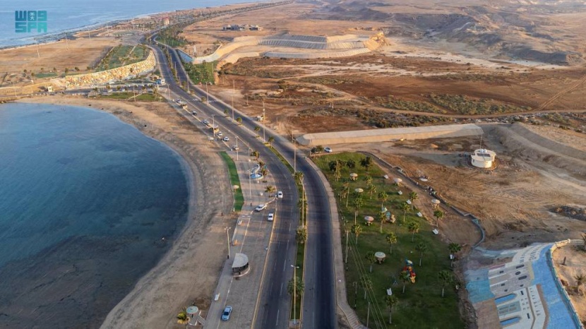 سواحل الوجه .. عناق الجمال بين البر والبحر