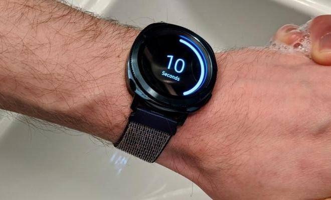 ابتكار ساعة تعمل بوساطة عرق الإنسان