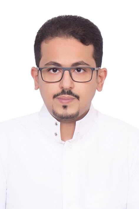 «فيصل» ينير منزل الزميل البحري