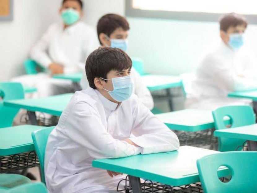 «العلم سلامتك» .. حملة توعوية للعودة الحضورية إلى الدراسة