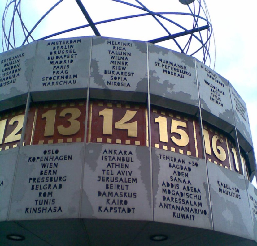 باحثان يطوران أدق ساعة في العالم لتحسين فهم الكون